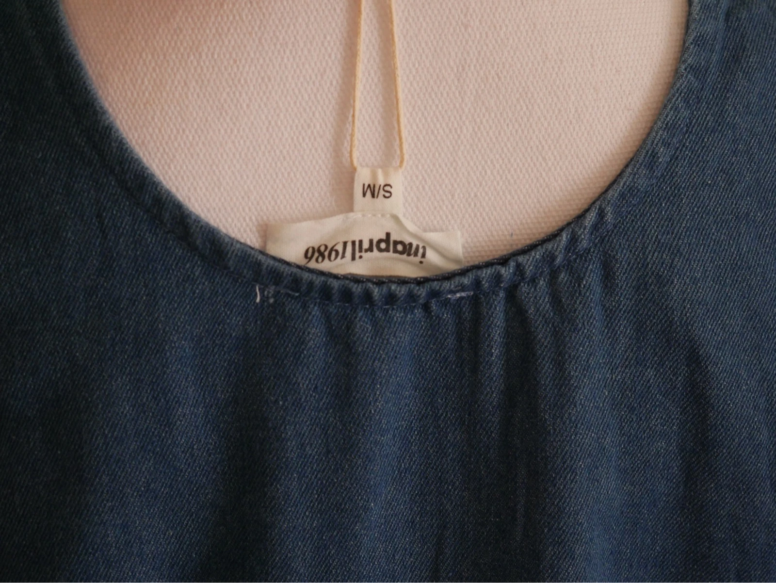 Robe en jean sans manches  – photo 5